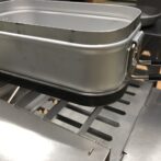 メスティンの底にスタッキングしたロックパン（S）