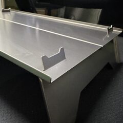 チタン製ソロ用アウトドアテーブル『COMPACT BASE』をリニューアル致しました