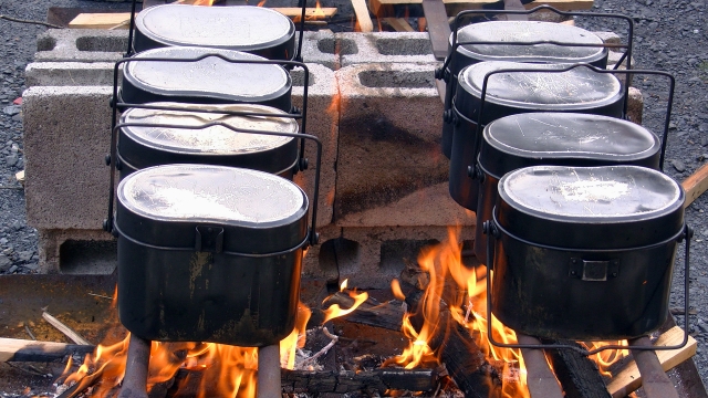 みんなで飯盒炊爨