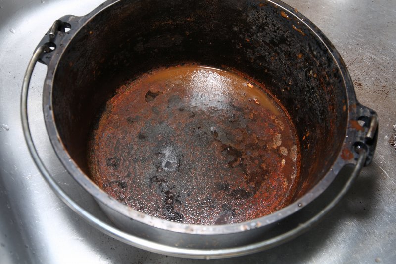 ダッチオーブンの錆