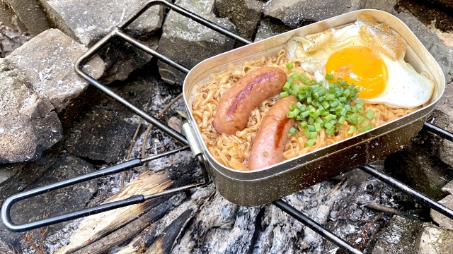 メスティンでチキンラーメン