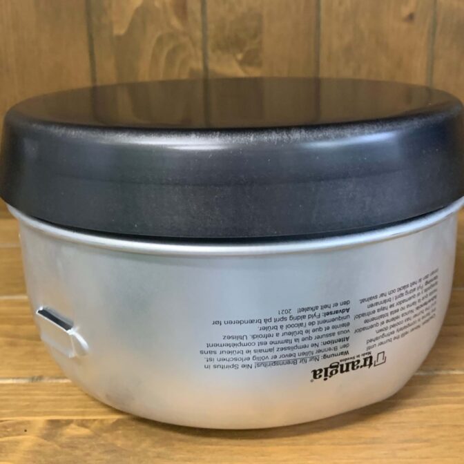 ストームクッカーにスタッキングした深型グリルパン