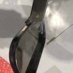 ロックパンSステンレスを掴んでいる2