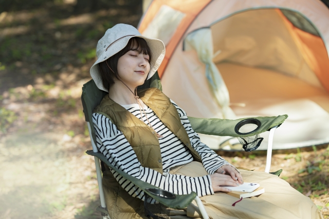 ソロキャンプ女子