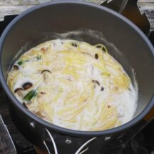 キャンプでスープパスタを作る!厳選レシピもご紹介!