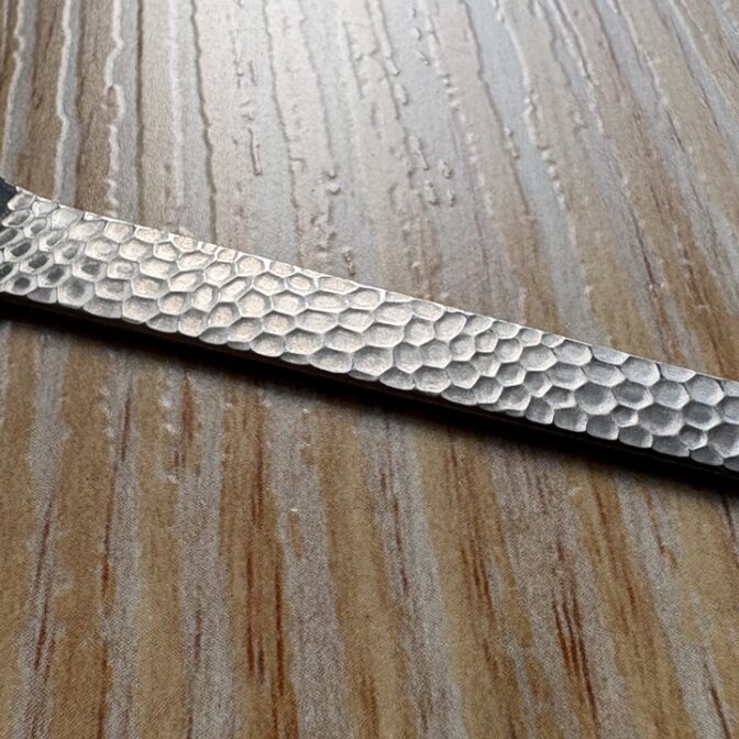 純チタン製もんじゃへら槌目加工